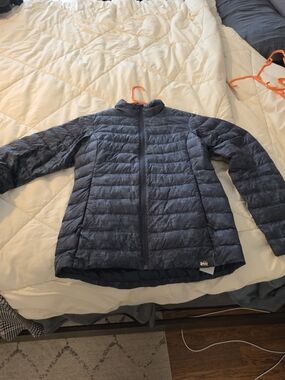 REI Women's Quilted Packable Puffer Jacket in Navy